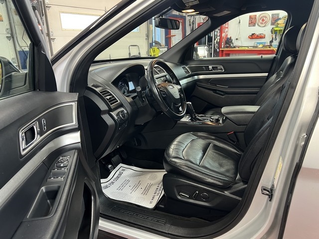 Ford Explorer XLT 4WD 2017