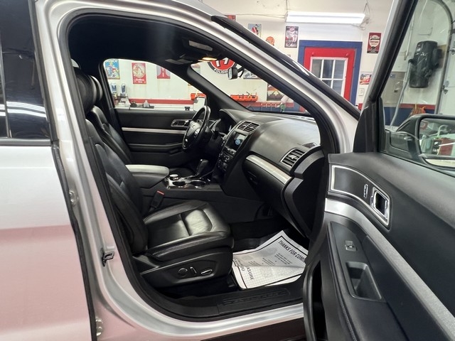 Ford Explorer XLT 4WD 2017