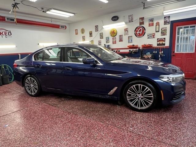 BMW 5-Series 530i xDrive 2019