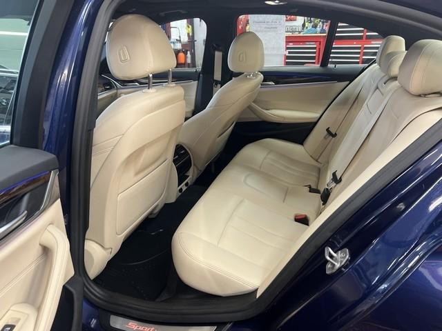 BMW 5-Series 530i xDrive 2019