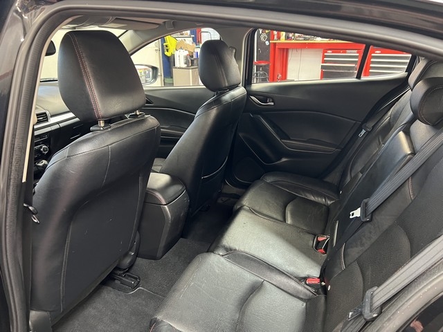 Mazda MAZDA3 s Grand Touring MT 5-Door 2016