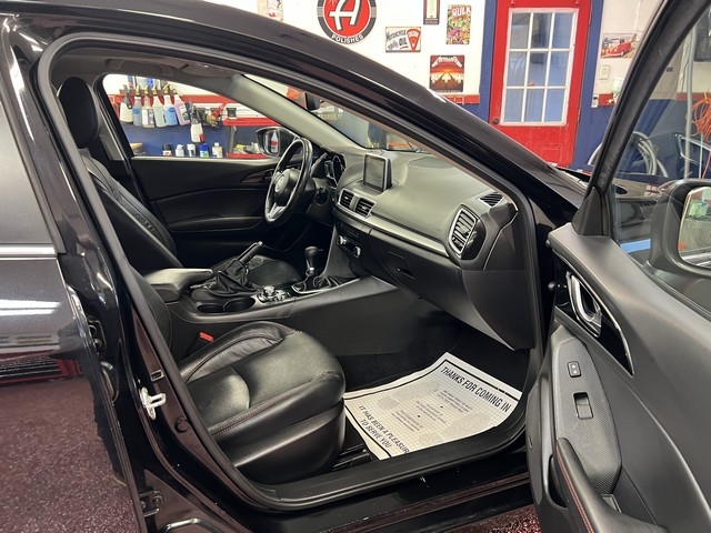 Mazda MAZDA3 s Grand Touring MT 5-Door 2016