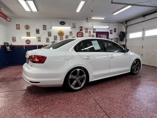 Volkswagen Jetta S 5M 2015