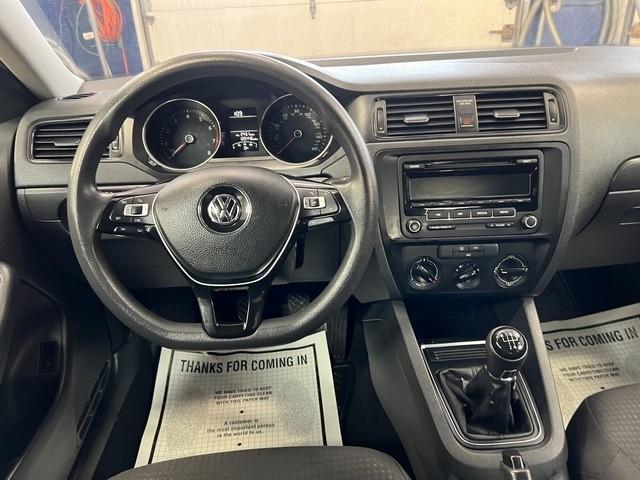 Volkswagen Jetta S 5M 2015