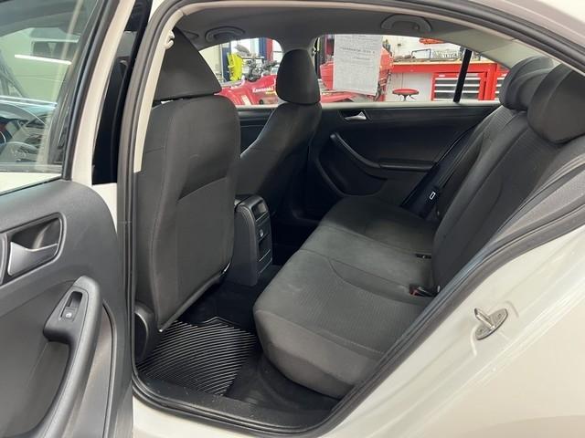 Volkswagen Jetta S 5M 2015