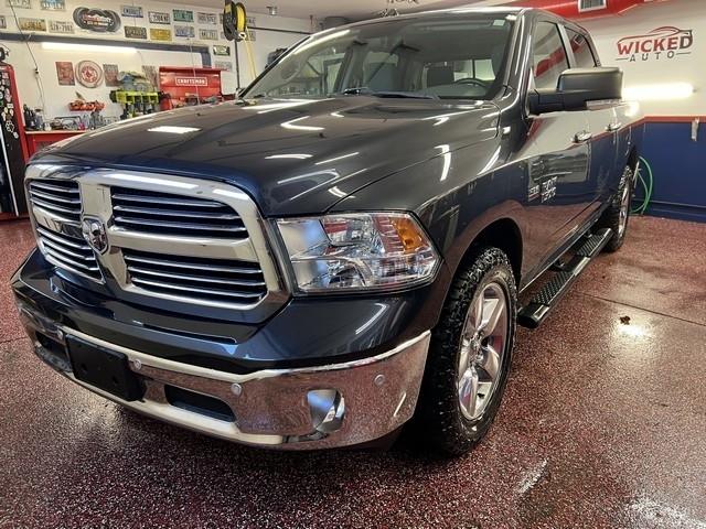 2016 RAM 1500 SLT Crew Cab LWB 4WD