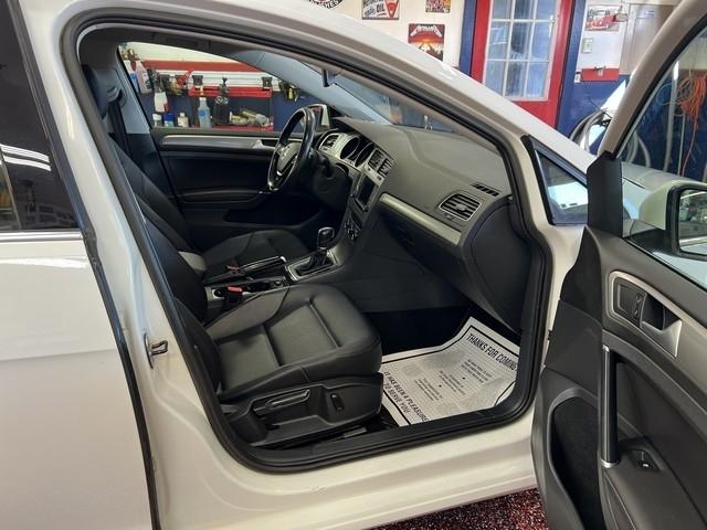 Volkswagen Golf SportWagen TSI SE 6A 2017