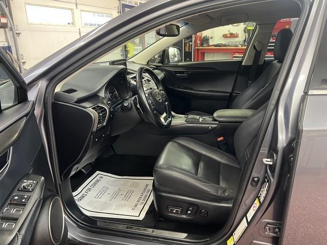 Lexus NX 200t FWD 2019