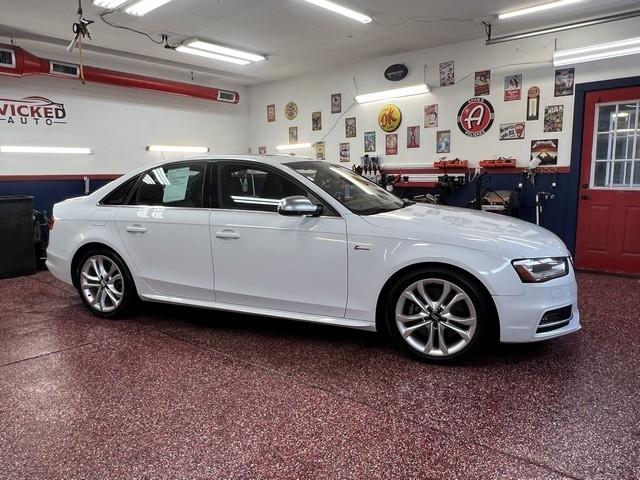 Audi S4 Sedan quattro S tronic 2014