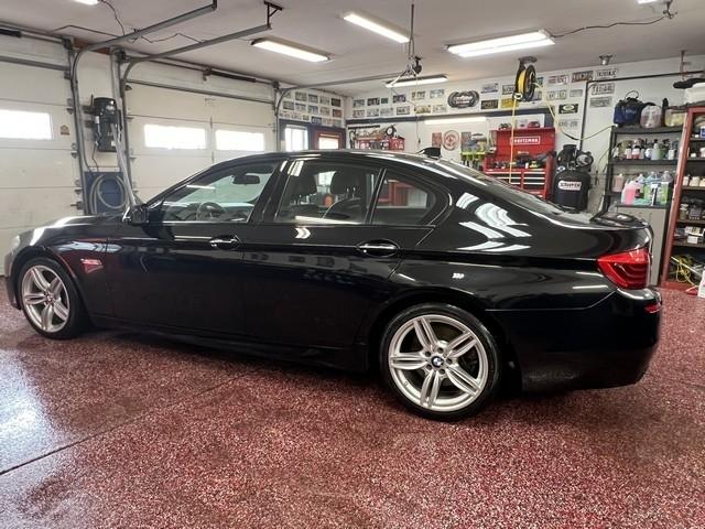 BMW 5-Series 550i xDrive 2015