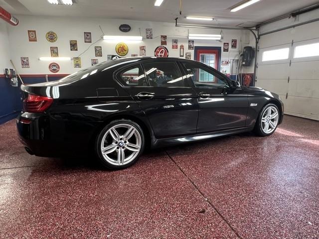 BMW 5-Series 550i xDrive 2015