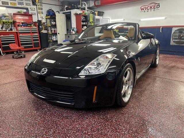 2004 Nissan 350Z Touring Roadster