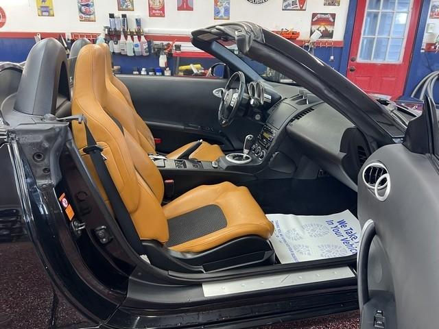 Nissan 350Z Touring Roadster 2004