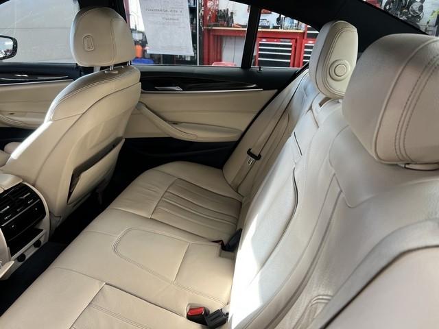 BMW 5-Series 530i xDrive 2019