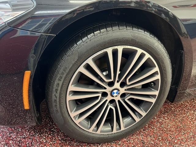 BMW 5-Series 530i xDrive 2019