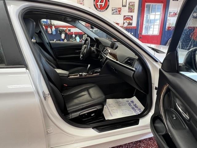 BMW 3-Series 328i xDrive Sedan 2014