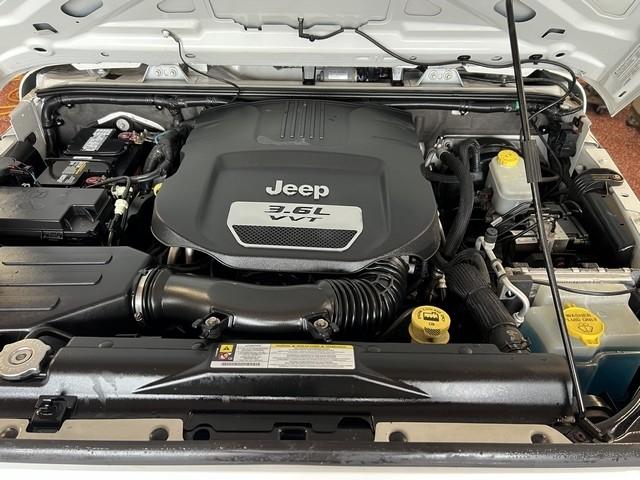 Jeep Wrangler Unlimited Sport 4WD 2012