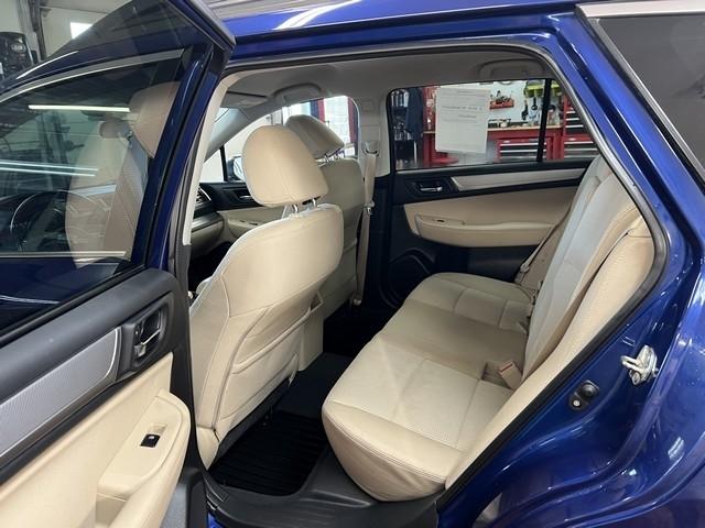 Subaru Outback Premium 4D Wagon 2016