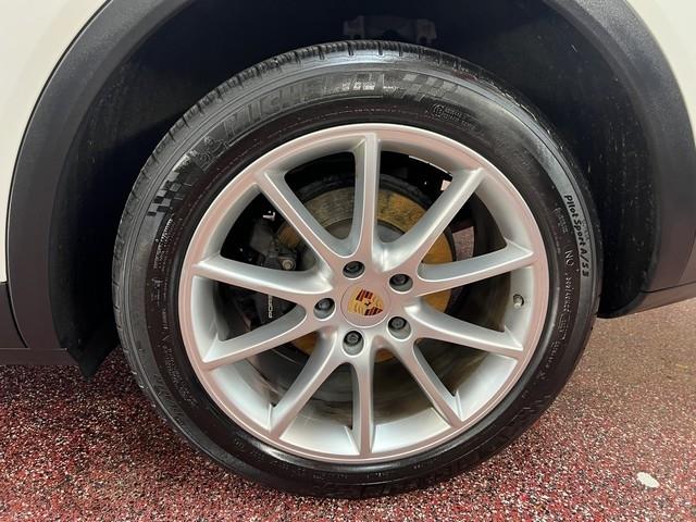 Porsche Cayenne Base 2020