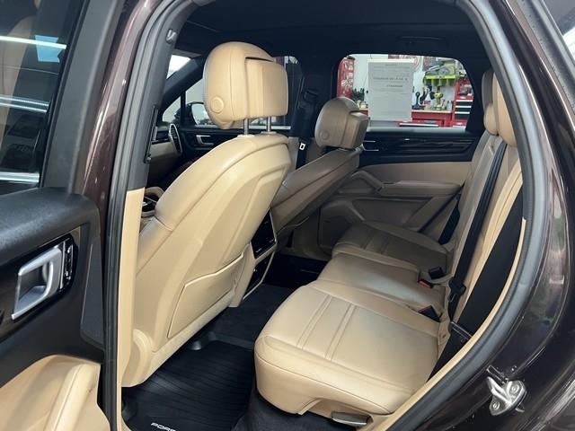 Porsche Cayenne Base 2019