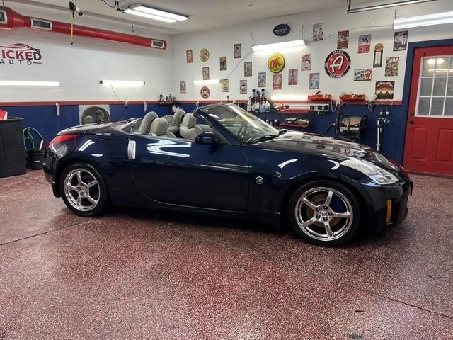Nissan 350Z Enthusiast Roadster 2007