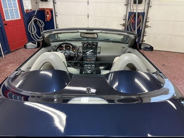 Nissan 350Z Enthusiast Roadster 2007