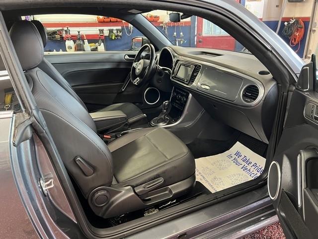 Volkswagen Beetle 2.0T SE 2018