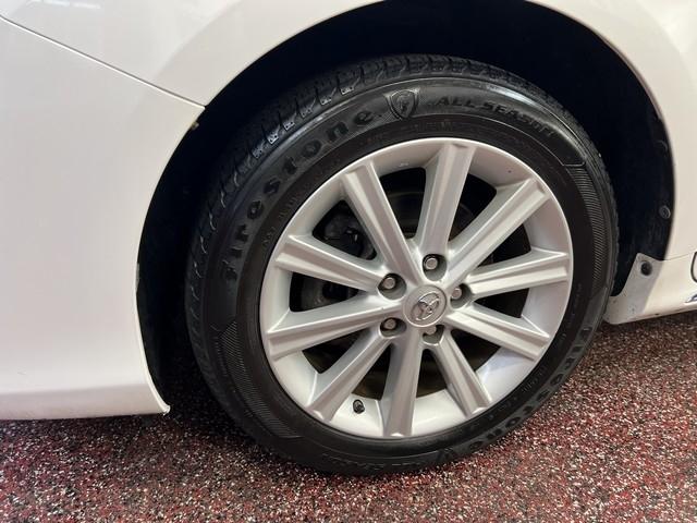 Toyota Camry Hybrid  2013