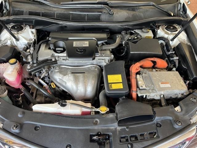 Toyota Camry Hybrid  2013