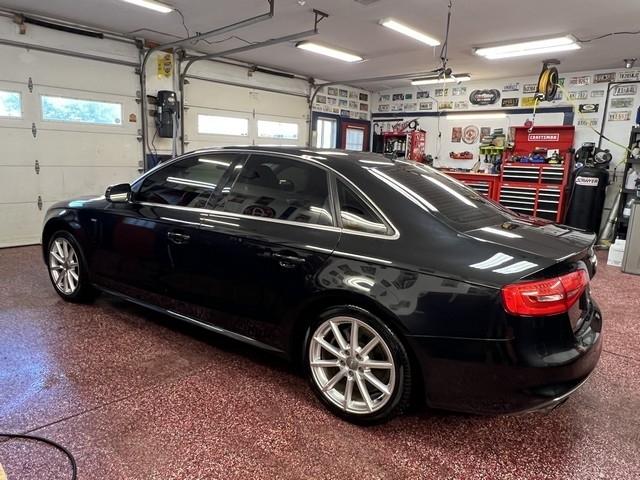 Audi A4 2.0T Sedan quattro Tiptronic 2014