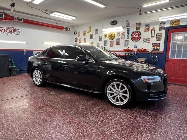Audi A4 2.0T Sedan quattro Tiptronic 2014