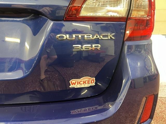 Subaru Outback 3.6R Limited 2015