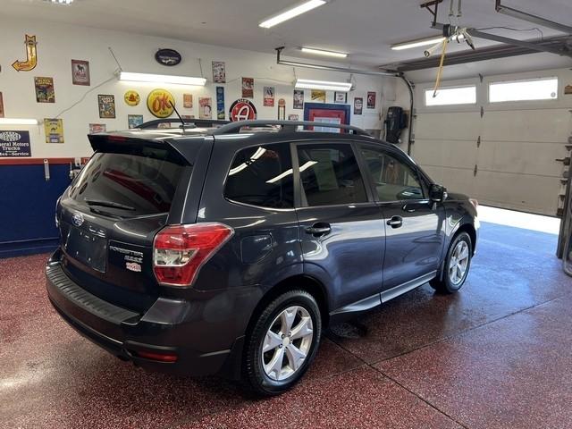 Subaru Forester 2.5i Touring 2014