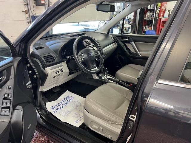 Subaru Forester 2.5i Touring 2014