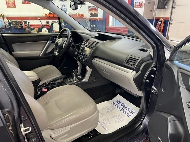 Subaru Forester 2.5i Touring 2014