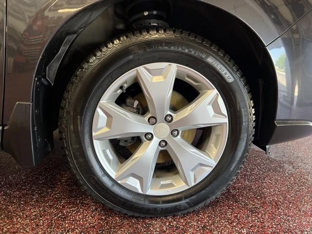 Subaru Forester 2.5i Touring 2014