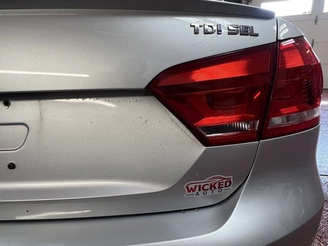 Volkswagen Passat TDI SEL Premium 6A 2015
