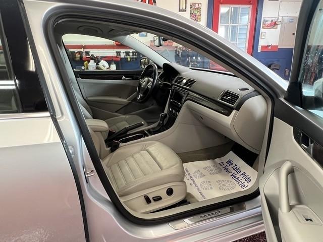 Volkswagen Passat TDI SEL Premium 6A 2015