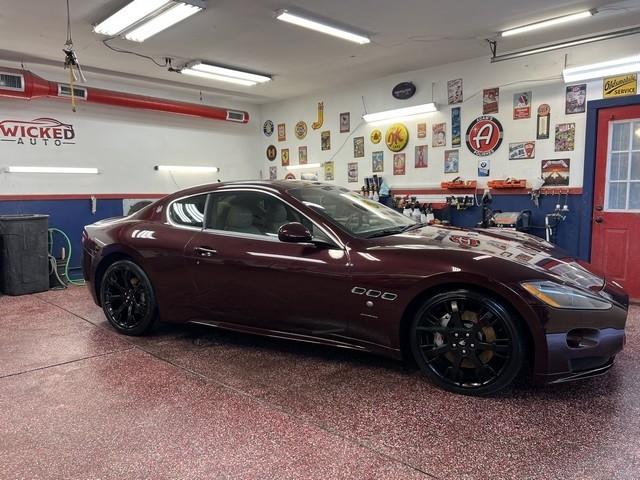 Maserati GranTurismo S Automatic 2011