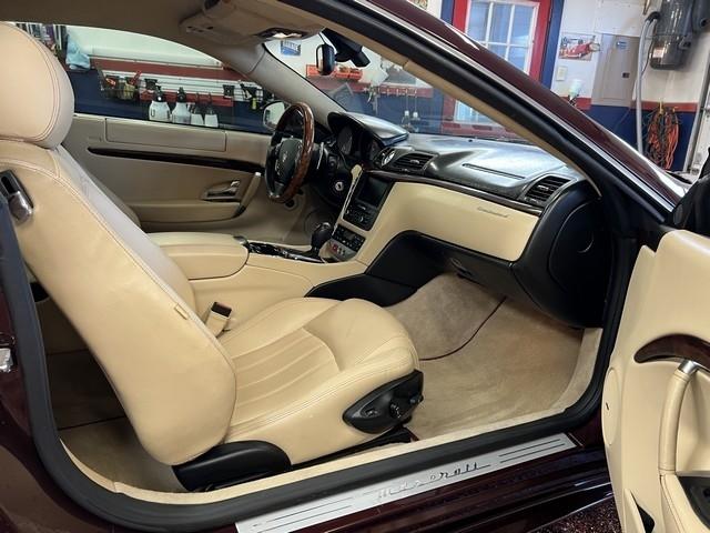 Maserati GranTurismo S Automatic 2011