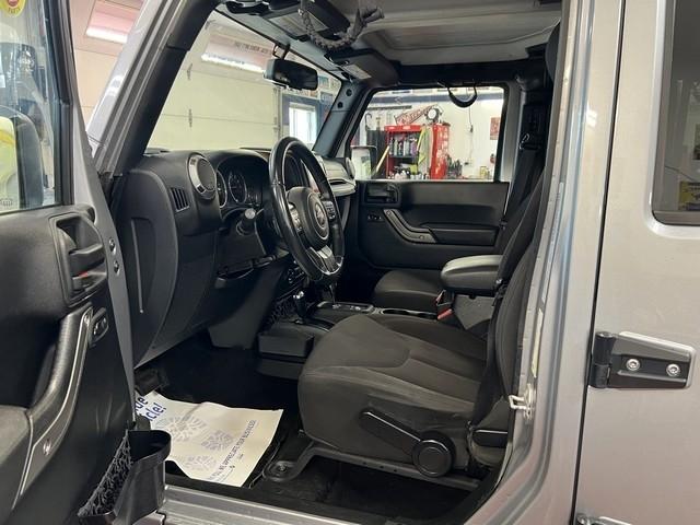 Jeep Wrangler Unlimited Sport 4WD 2015