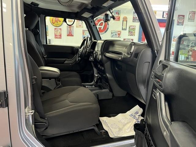 Jeep Wrangler Unlimited Sport 4WD 2015
