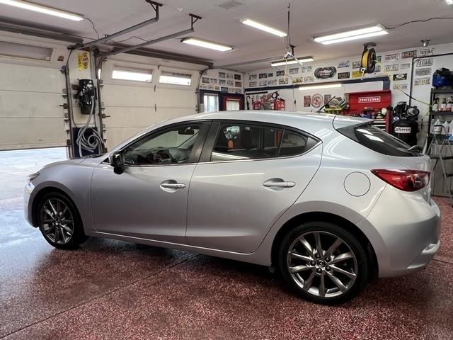 Mazda MAZDA3 s Grand Touring AT 5-Door 2018