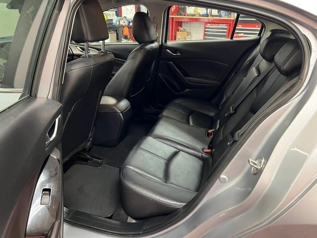 Mazda MAZDA3 s Grand Touring AT 5-Door 2018