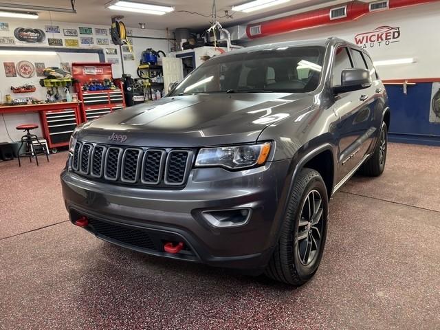 2017 Jeep Grand Cherokee Trailhawk 4WD photo