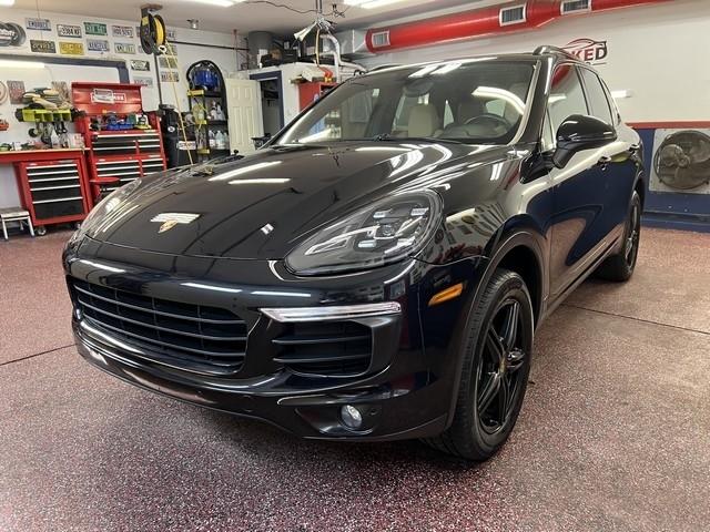 2016 Porsche Cayenne Base