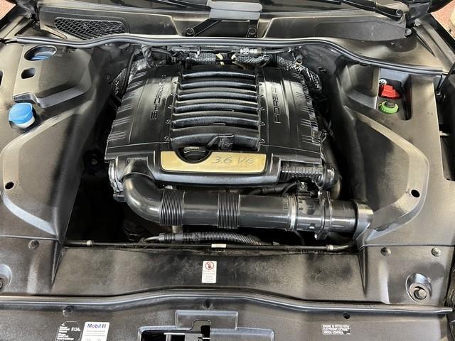 Porsche Cayenne Base 2016