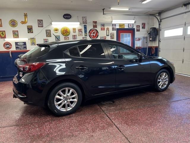 Mazda MAZDA3 i Sport AT 5-Door 2017