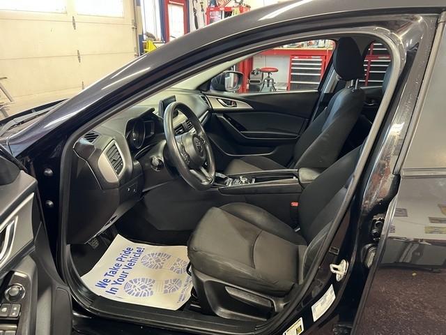 Mazda MAZDA3 i Sport AT 5-Door 2017