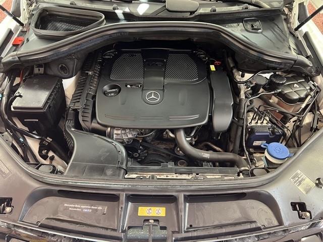 Mercedes-Benz ML-Class photo 12